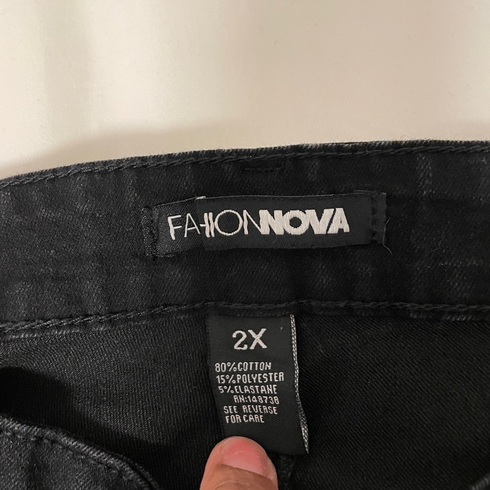 Distressed black Jeans